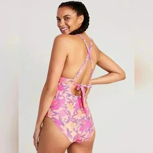 Old Navy Other - Old Navy one piece bathing suit